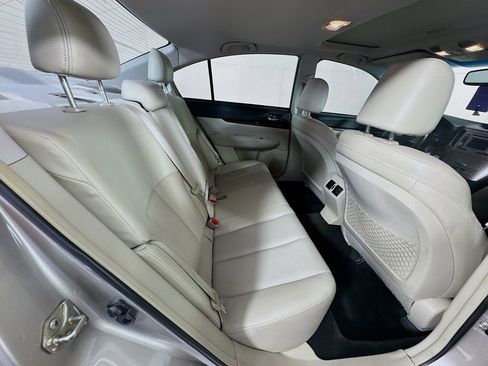Used 2014 Subaru Legacy 2.5i Limited w/ Moonroof Package image 33
