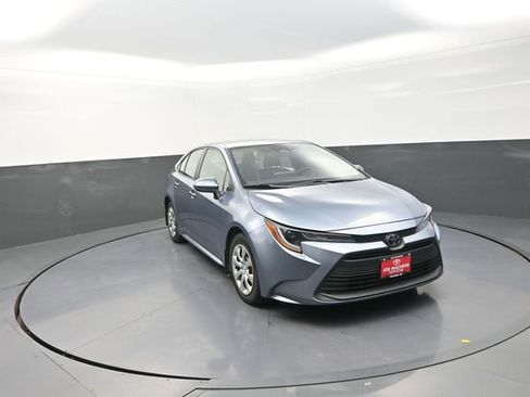 Used 2024 Toyota Corolla LE FWD image 51