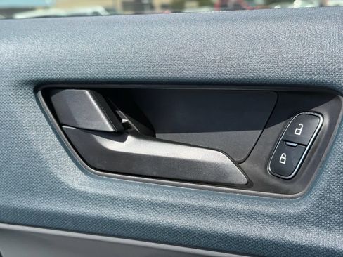 Used 2025 Ford Maverick XL w/ Equipment Group 102A image 11