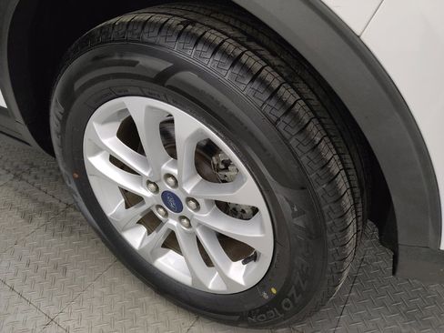 Used 2021 Ford Escape SE image 31