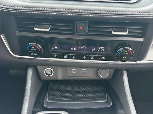 Certified 2023 Nissan Rogue SV AWD/4WD image 34
