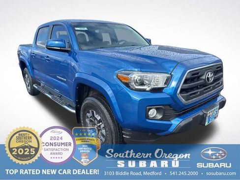 Used 2017 Toyota Tacoma SR5 w/ Tow Package image 1