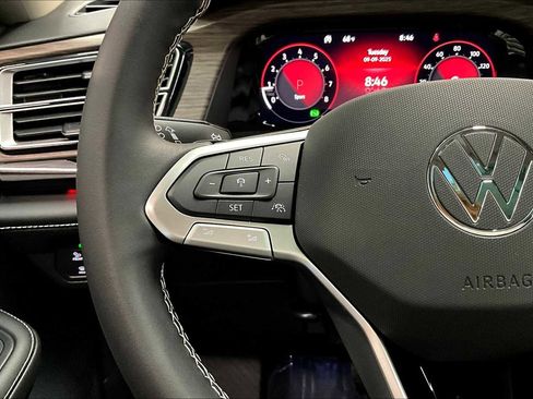 New 2026 Volkswagen Atlas SEL image 17