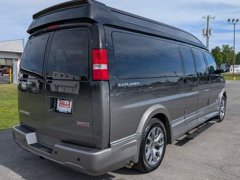 Used 2023 GMC Savana 2500 Extended RWD image 7
