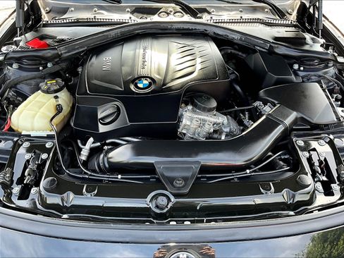 Used 2014 BMW 335i xDrive Sedan AWD/4WD image 30