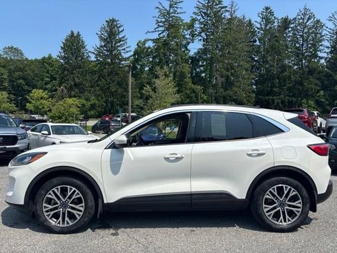 Used 2020 Ford Escape SEL AWD/4WD image 3