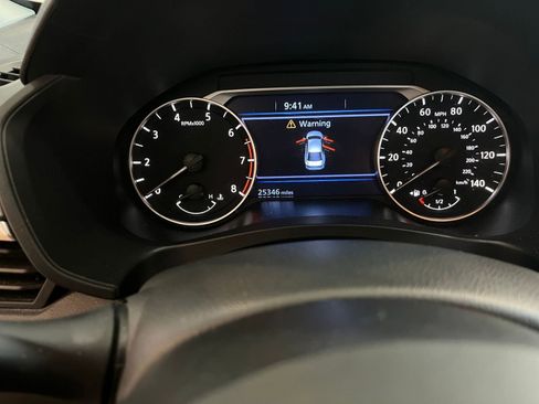Used 2025 Nissan Altima 2.5 SV FWD image 39