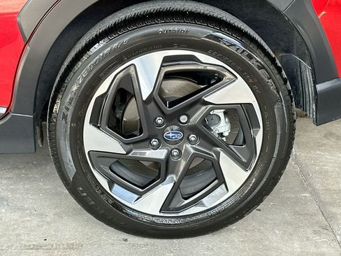 Used 2025 Subaru Crosstrek 2.5i Limited AWD/4WD image 11