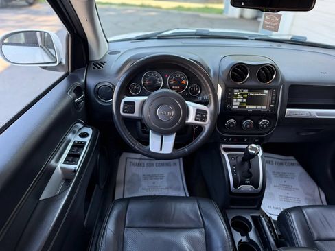 Used 2016 Jeep Compass High Altitude AWD/4WD image 13