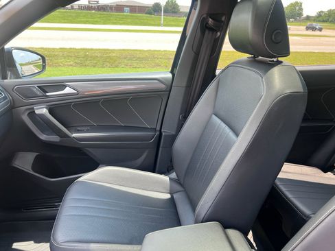 Used 2023 Volkswagen Tiguan SE R-Line AWD/4WD image 22
