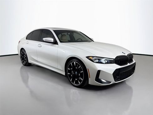 New 2026 BMW 330i Sedan w/ M Sport Package RWD image 3