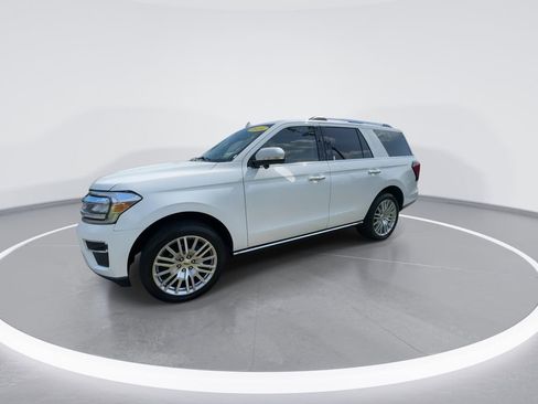 Used 2024 Ford Expedition Limited AWD/4WD image 4