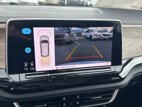 New 2026 Volkswagen Atlas SE FWD image 23