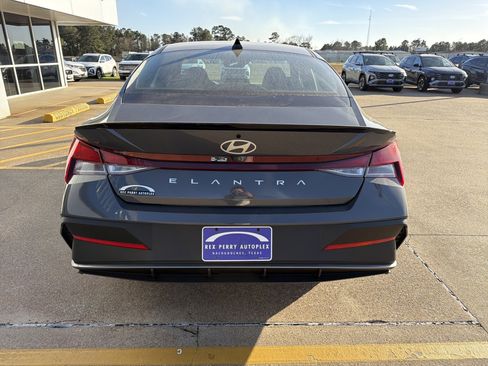 New 2026 Hyundai Elantra Sport image 25