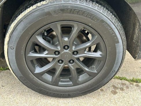 Used 2020 Chevrolet Equinox LS w/ LS Convenience Package FWD image 7