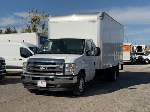 New 2026 Ford E-350 and Econoline 350 Super Duty w/ Power Equipment Group image 1