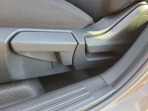 Certified 2025 Nissan Kicks S FWD image 17