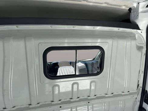 Used 2024 RAM ProMaster 2500 w/ Convenience Group FWD image 24