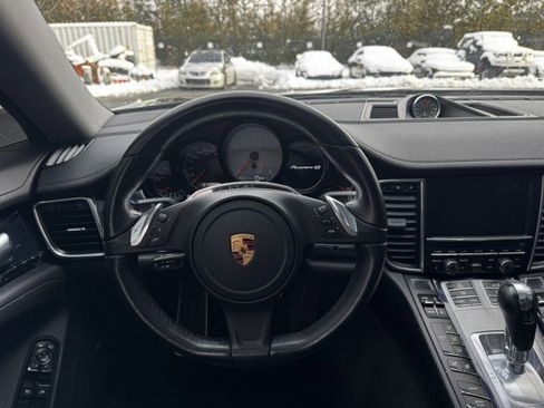Used 2016 Porsche Panamera 4S image 25
