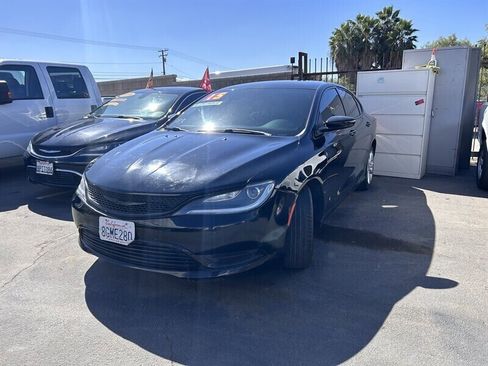 Used 2015 Chrysler 200 Limited w/ Convenience Group image 23