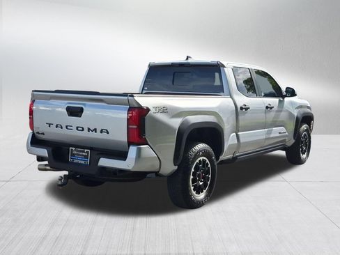 Used 2025 Toyota Tacoma TRD Off-Road w/ TRD Off Road Upgrade Package AWD/4WD image 6
