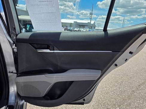 Used 2023 Toyota Camry XLE FWD image 42