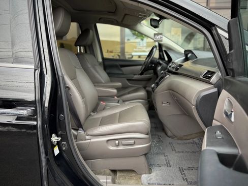 Used 2017 Honda Odyssey Touring Elite image 25