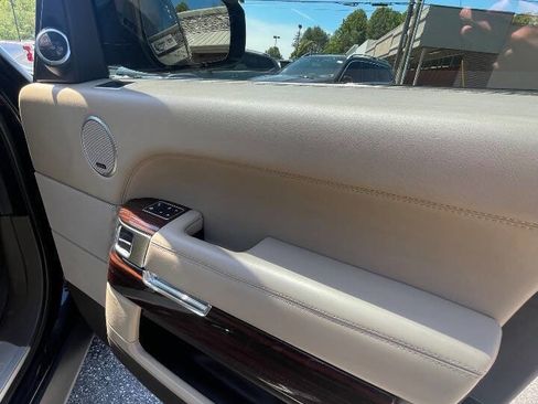 Used 2015 Land Rover Range Rover HSE AWD/4WD image 18