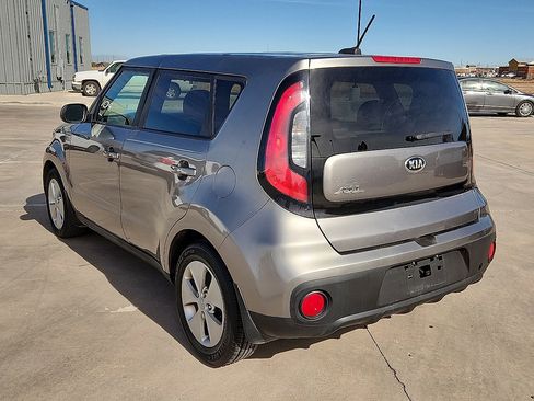 Used 2018 Kia Soul image 2