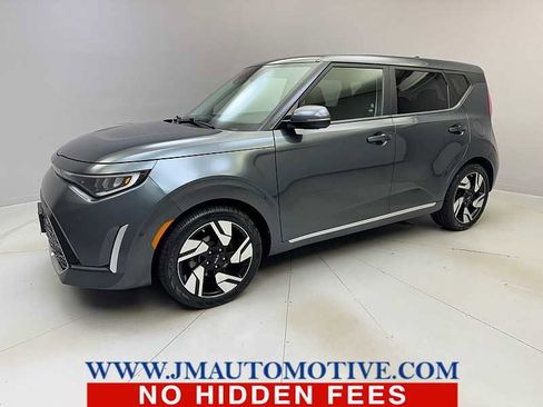 Used 2023 Kia Soul GT-Line w/ GT-Line Technology Package FWD image 1