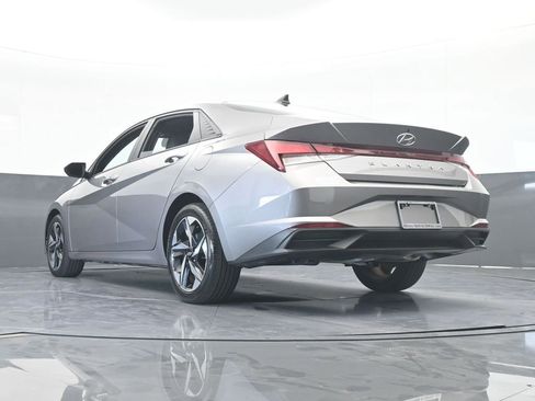 Used 2023 Hyundai Elantra SEL w/ Convenience Package image 59