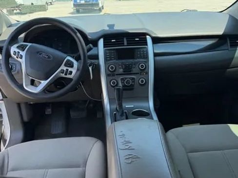 Used 2013 Ford Edge SE FWD image 11