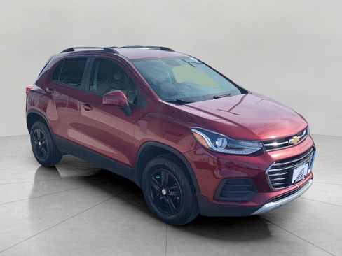 Used 2021 Chevrolet Trax LT w/ Driver Confidence Package AWD/4WD image 1