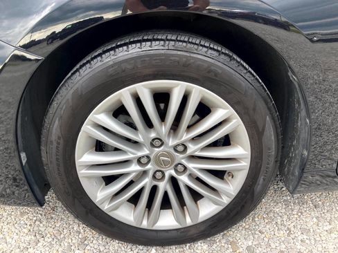 Used 2014 Lexus ES 350 w/ Luxury Package FWD image 20