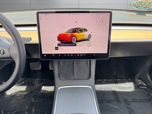 Used 2022 Tesla Model 3 Long Range AWD/4WD image 15