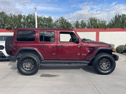 Used 2022 Jeep Wrangler Unlimited Rubicon w/ Xtreme Recon 35" Tire Package image 3