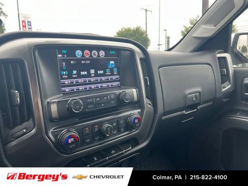 Used 2018 Chevrolet Silverado 1500 LT w/ All Star Edition AWD/4WD image 10
