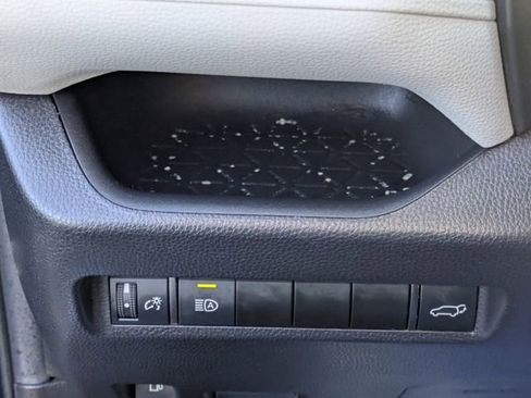 Used 2021 Toyota RAV4 XLE image 23