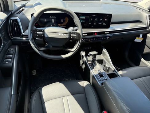 New 2026 Kia Sorento S FWD image 15
