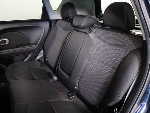 Used 2017 Kia Soul + image 26