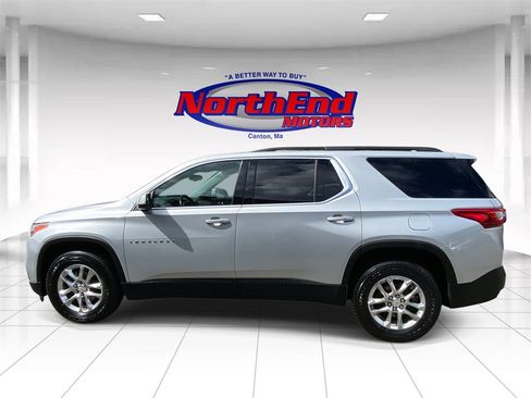 Used 2021 Chevrolet Traverse LT image 4