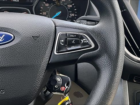 Used 2018 Ford Escape SE w/ SE Sync 3 Package AWD/4WD image 12