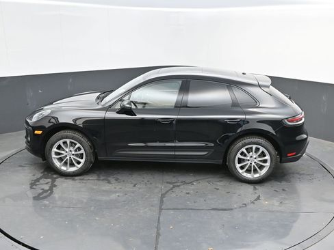 New 2025 Porsche Macan AWD/4WD image 30
