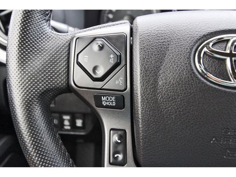 Used 2020 Toyota Tacoma TRD Sport w/ TRD Premium Sport Package AWD/4WD image 18