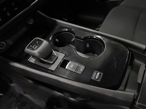 Used 2023 Nissan Rogue S FWD image 34