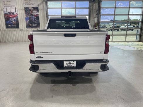 Used 2024 Chevrolet Silverado 1500 LT AWD/4WD image 7