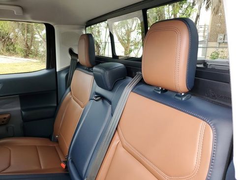 Used 2024 Ford Maverick Lariat image 14