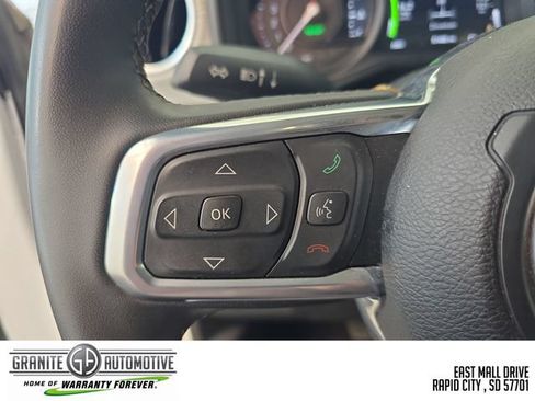 Used 2024 Jeep Wrangler Unlimited Sahara AWD/4WD image 32