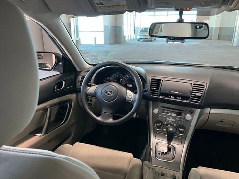 Used 2009 Subaru Outback 2.5i Special Edition AWD/4WD image 34