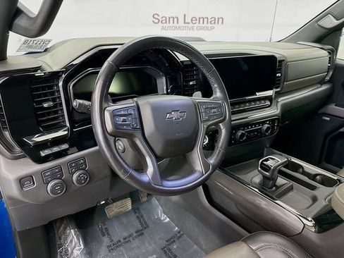 Used 2022 Chevrolet Silverado 1500 ZR2 w/ Technology Package AWD/4WD image 10